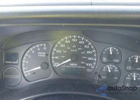 2002 Chevrolet Silverado 1500 из США, поврежденный, VIN 1GCEK14V72Z112160